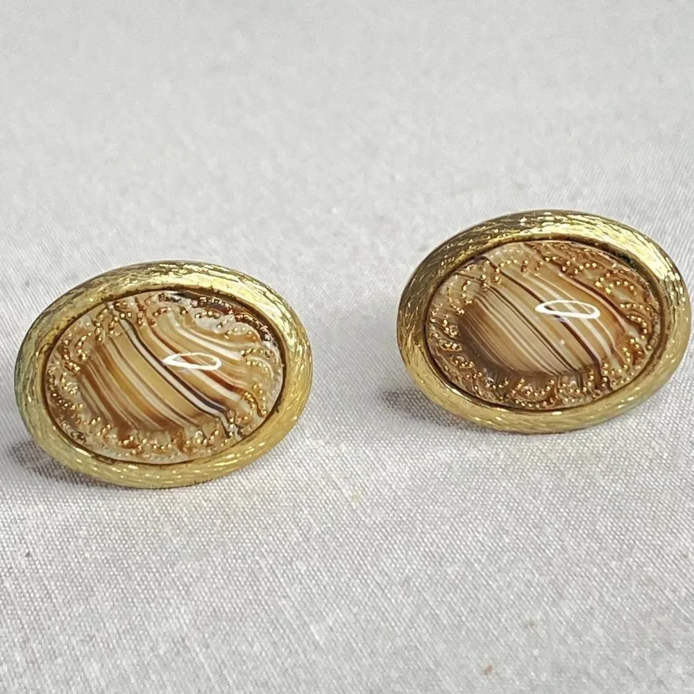 💎Unsigned Swank Oval Marble Lucite Stone Cufflinks On Gold Tone Base